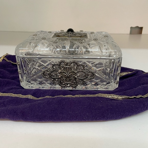 Glass and silver decorative box with lid - Picture 2 of 11